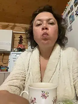 Snapshot of Kiravix chatting on 10-04-25, 05:11 Kiravix online show from 10-04-25, 05:11