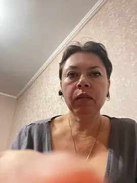 Snapshot of Kiravix chatting on 10-30-25, 06:19 Kiravix online show from 10-30-25, 06:19