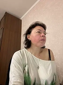 Snapshot of Kiravix chatting on 11-10-25, 08:02 Kiravix online show from 11-10-25, 08:02