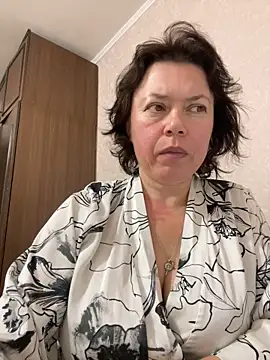 Snapshot of Kiravix chatting on 11-23-25, 05:24 Kiravix online show from 11-23-25, 05:24