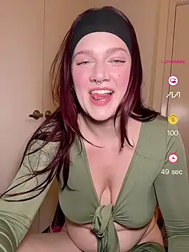 Snapshot of zarialove chatting on 04-26-26, 02:20 zarialove online show from 04-26-26, 02:20