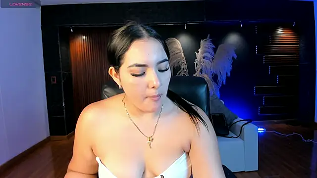 sofiacaramel online show from 12-14-25, 11:48