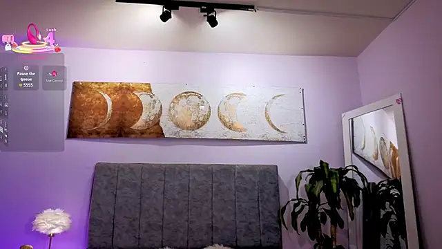 antonellastar24  online show from 04-09-26, 08:14