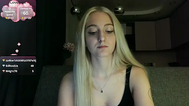 white liillyy online show from 09-18-25, 11:18