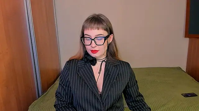 Snapshot of just_fucked777 chatting on 11-26-25, 12:33 just fucked777 online show from 11-26-25, 12:33