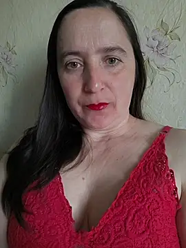 Snapshot of EvelinCutex chatting on 04-28-26, 05:45 EvelinCutex online show from 04-28-26, 05:45