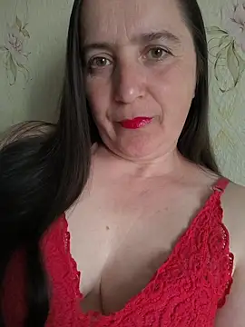 Snapshot of EvelinCutex chatting on 05-13-26, 11:51 EvelinCutex online show from 05-13-26, 11:51