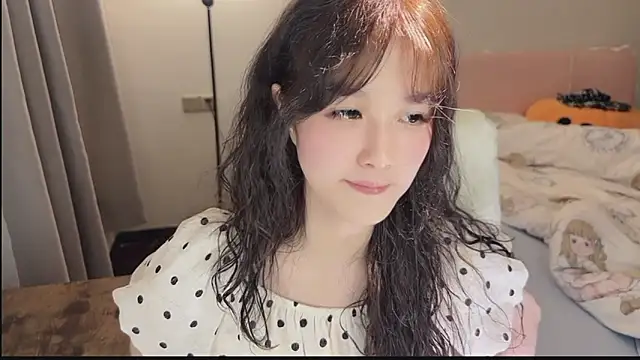 Snapshot of FuFu-puff chatting on 11-13-25, 03:55 FuFu-puff online show from 11-13-25, 03:55