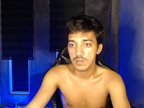 RowyCam online show from 11-11-25, 01:33