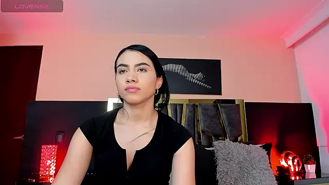 ScarletTorres online show from 10-04-25, 02:59