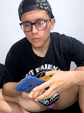 Kurtxxx22 online show from 11-03-25, 01:40