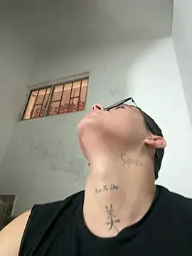 Kurtxxx22 online show from 04-29-26, 09:10