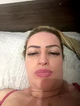 Alerquinasc online show from 10-18-25, 03:53