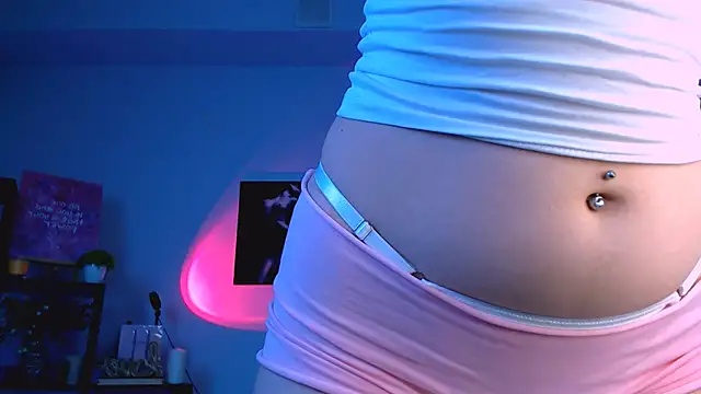 Charlotte Colinss online show from 02-24-26, 03:59