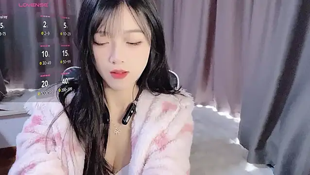 Cicicici-cc online show from 12-15-25, 03:44