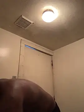 Snapshot of StandOnthatboy chatting on 10-31-25, 07:04 StandOnthatboy online show from 10-31-25, 07:04