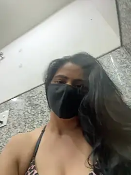 Snapshot of SashaPatel chatting on 04-23-26, 12:29 SashaPatel online show from 04-23-26, 12:29