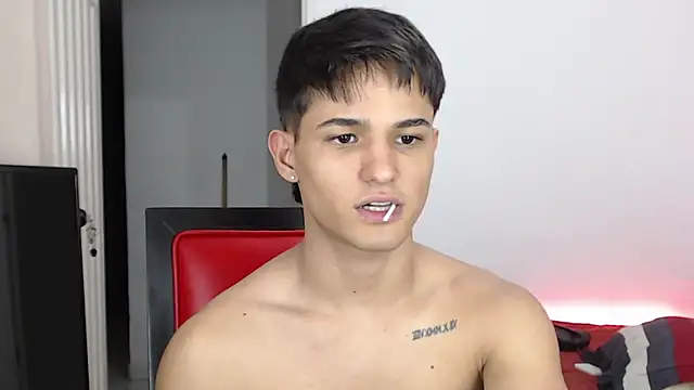 Alex mojica online show from 11-09-25, 05:17