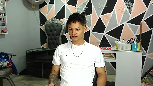 Alex mojica online show from 01-08-26, 07:54