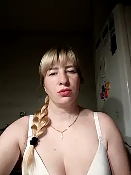 Snapshot of babyjessi chatting on 10-28-25, 09:50 babyjessi online show from 10-28-25, 09:50