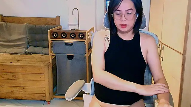 moriliciousxxx online show from 11-20-25, 10:53