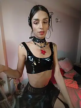 Snapshot of Theevae chatting on 02-23-26, 07:11 Theevae online show from 02-23-26, 07:11