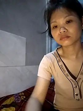 Snapshot of LinhNa999 chatting on 09-16-25, 11:50 LinhNa999 online show from 09-16-25, 11:50
