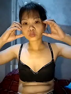 Snapshot of LinhNa999 chatting on 09-19-25, 11:55 LinhNa999 online show from 09-19-25, 11:55