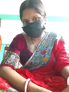 Snapshot of Indian__coupel999 chatting on 05-29-26, 05:44 Indian coupel999 online show from 05-29-26, 05:44