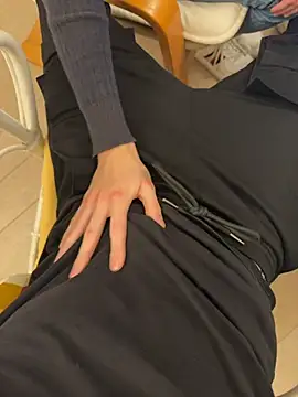 Manu97k online show from 10-31-25, 09:38