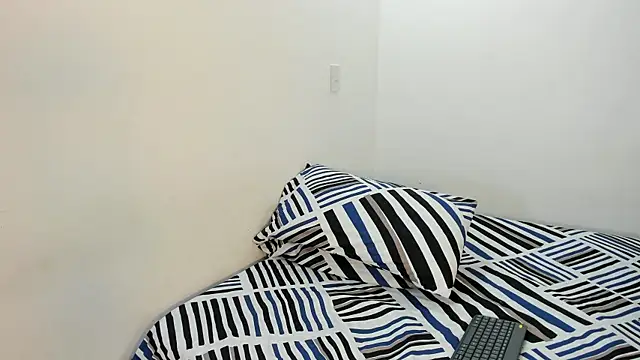 CristinaPiccone online show from 11-01-25, 01:13