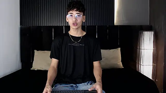 Dominic ghost online show from 09-09-25, 11:59