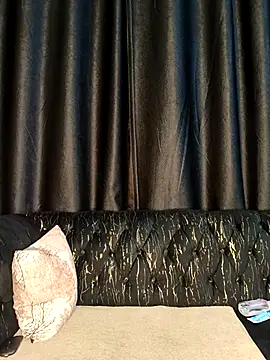 TinaFavourite online show from 04-15-26, 01:01