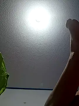 vaneza1999 online show from 10-10-25, 09:14