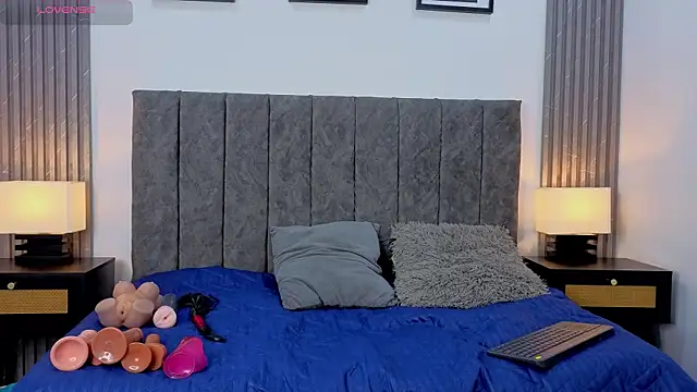 Snapshot of Liam_forest_ chatting on 10-18-25, 04:48 Liam forest online show from 10-18-25, 04:48