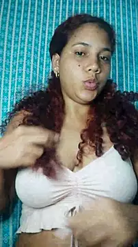 Snapshot of Daila_Lucia chatting on 06-11-26, 04:54 Daila Lucia online show from 06-11-26, 04:54