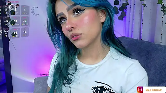 blue kitten online show from 05-26-26, 06:42