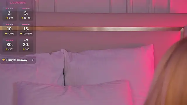 VelvetHell online show from 10-13-25, 03:39