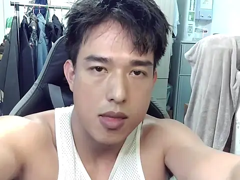 hunterXhan online show from 04-23-26, 04:20