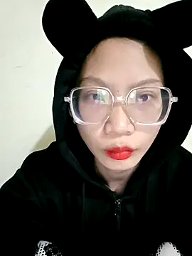 Snapshot of Joywhar chatting on 11-25-25, 08:20 Joywhar online show from 11-25-25, 08:20