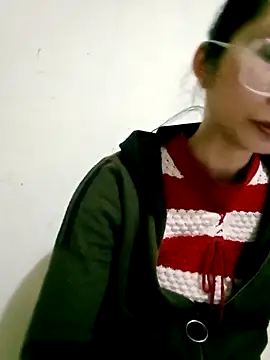 Snapshot of Joywhar chatting on 12-14-25, 06:23 Joywhar online show from 12-14-25, 06:23