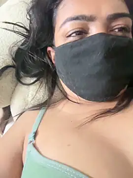 Snapshot of Theindian_Barbie chatting on 10-05-25, 09:02 Theindian Barbie online show from 10-05-25, 09:02