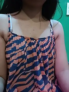 Vaani Actress online show from 05-21-26, 04:03
