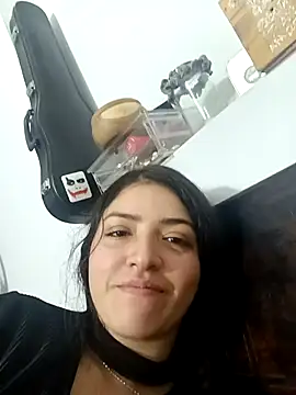 Snapshot of Noapino chatting on 10-29-25, 12:46 Noapino online show from 10-29-25, 12:46