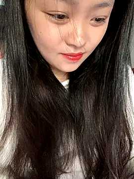 Julia-Elsa online show from 12-05-25, 04:10