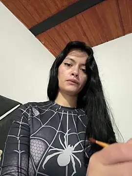 LiaCollings online show from 05-18-26, 11:05