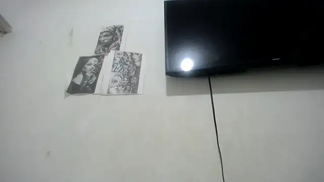 Foxy Lovex online show from 10-23-25, 11:46