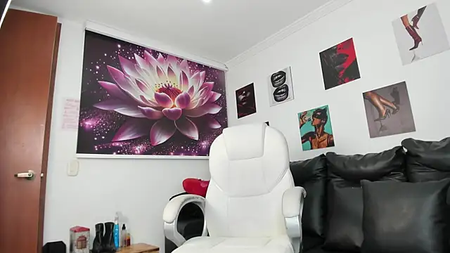 lycoris 19 online show from 10-07-25, 08:50