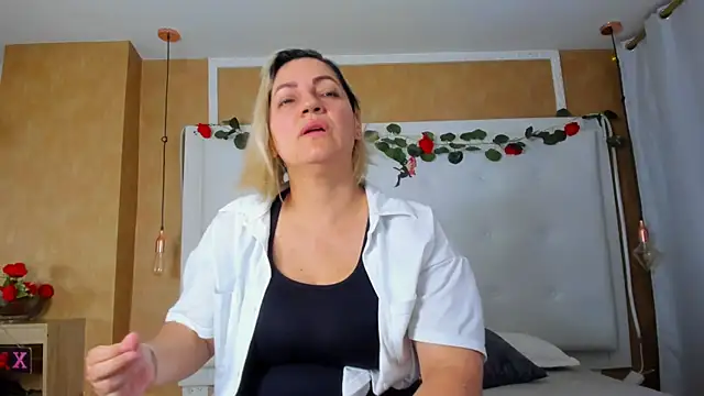 Heidy milf online show from 03-26-26, 06:46