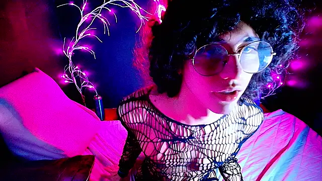 Snapshot of noahxtar chatting on 10-12-25, 03:22 noahxtar online show from 10-12-25, 03:22